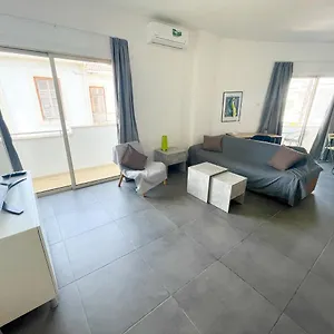 https://high-speed-holiday-apartment.larnacahotels.org